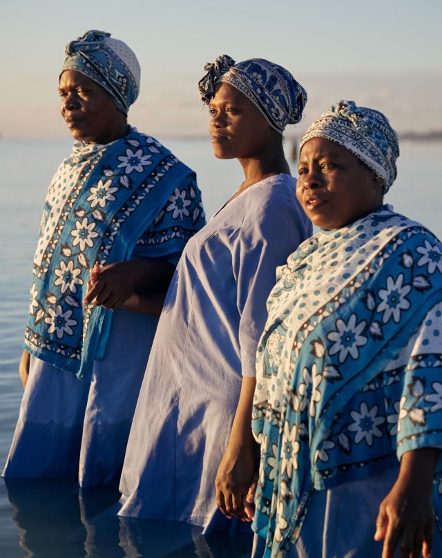 A serene moment between the mamas at sunrise.

The team has been together from the start. We have grown together and built Mwani Zanzibar piece by piece, hand in hand. 

This photograph by @leeannolwage was taken for @voguemagazine. The recently published article, written by @anniemdaly, describes our journey. 

Find it here:
https://www.vogue.com/article/mwani-mamas-zanibar-seaweed-farming

#mwanifamily #biodynamic #skincarebynature #cleanbeauty #ecoluxury #purposedriven #performanceskincare #zanzibar #seaweed #mwanizanzibar #islandlife #ecobeauty